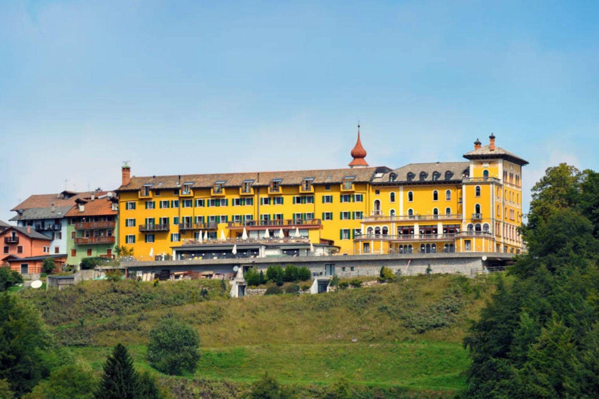 Grand Hotel Astoria Lavarone Eksteriør billede