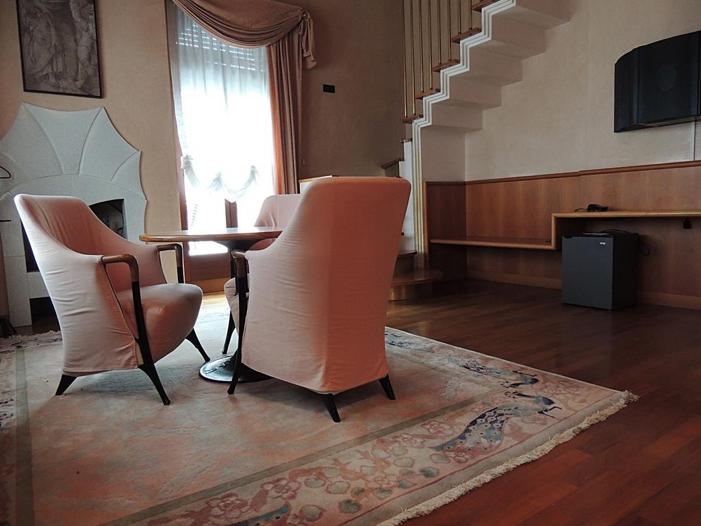 Grand Hotel Astoria Lavarone Eksteriør billede