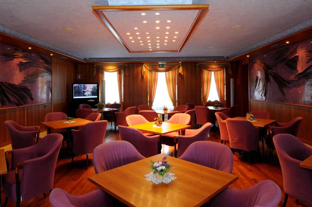 Grand Hotel Astoria Lavarone Eksteriør billede